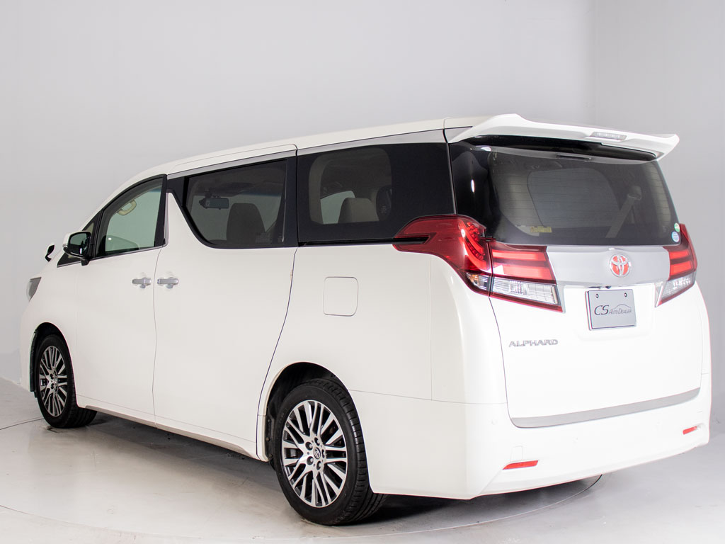 ★展示前点検実施★特殊な機材も用いて、全
車点検を実施しております！