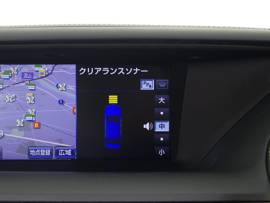 クリアランスソナーが付いています！フロン
ト＆リアにセンサーがあり、障害物に近づく
と警告音が鳴りドライバーへお知らせ！すご
く便利な人気装備です！！