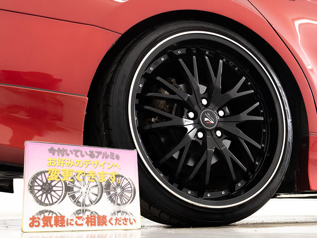 20インチアルミホイール装着済みです！アル
ミホイールの変更も可能です！お客様のお好
みの１台を作成可能となります！※詳細はス
タッフまでお尋ねください。