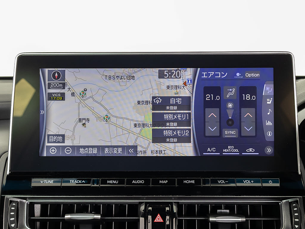 トヨタマルチオペレーションタッチ機能付き
の大画面SDナビ！12.3インチディスプレイ！
Bluetoothやスマホ連携も対応！