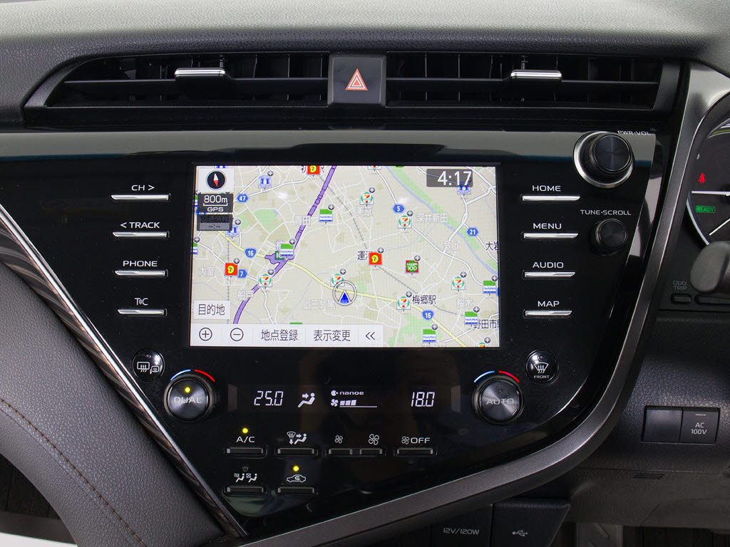 Ａｐｐｌｅ　Ｃａｒ　Ｐｌａｙ対応ナビとな
っております。お使いのｉＰｈｏｎｅ・アン
ドロイドをつなげて携帯のマップをナビへ反
映可能！