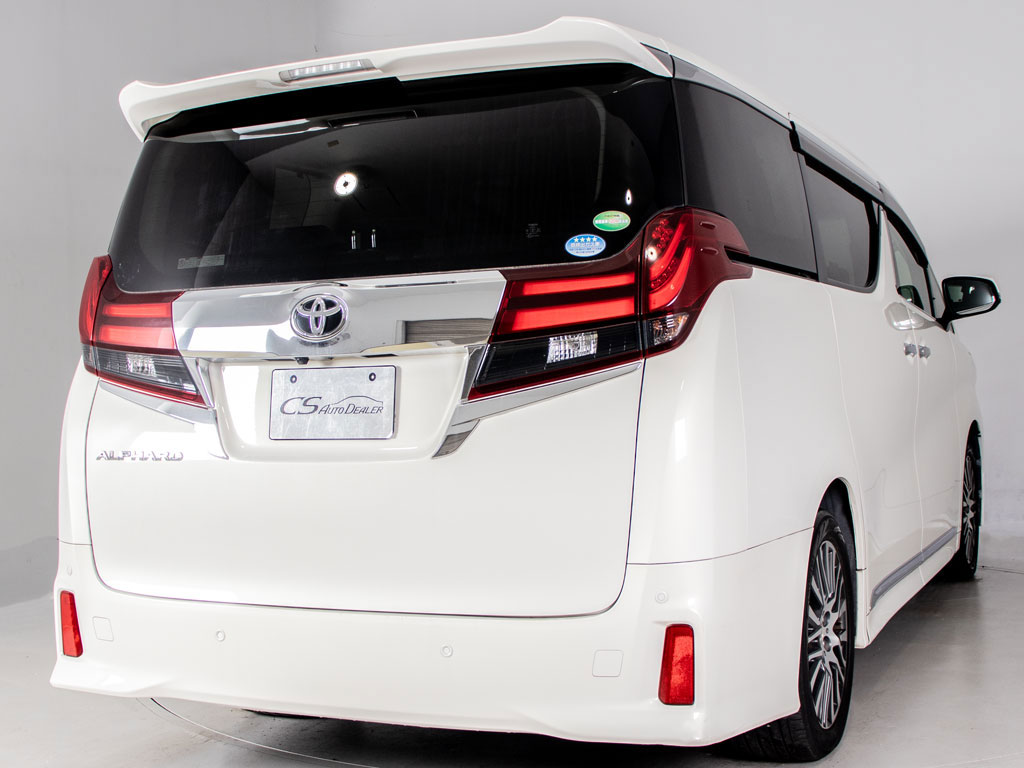 ★展示前点検実施★特殊な機材も用いて、全
車点検を実施しております！