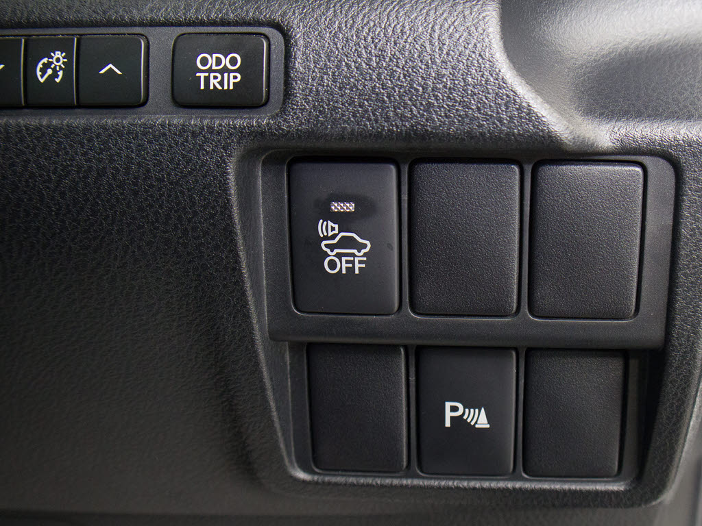 ★使いやすさや安全性を追求したステアリン
グ周り！高級車ゆえにスイッチ類が多いのも
特徴ですね！考え尽くされた配置ですぐに使
いこなす事が出来ますのでご安心下さい！是
非、体感してみて下さい！！