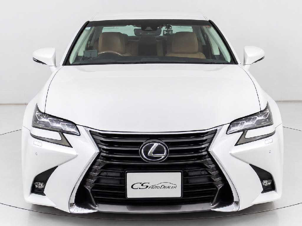 車両の良さを感じて頂けるような綺麗なお写
真を沢山登録しておりますので、是非スワイ
プして次頁もご覧下さい！