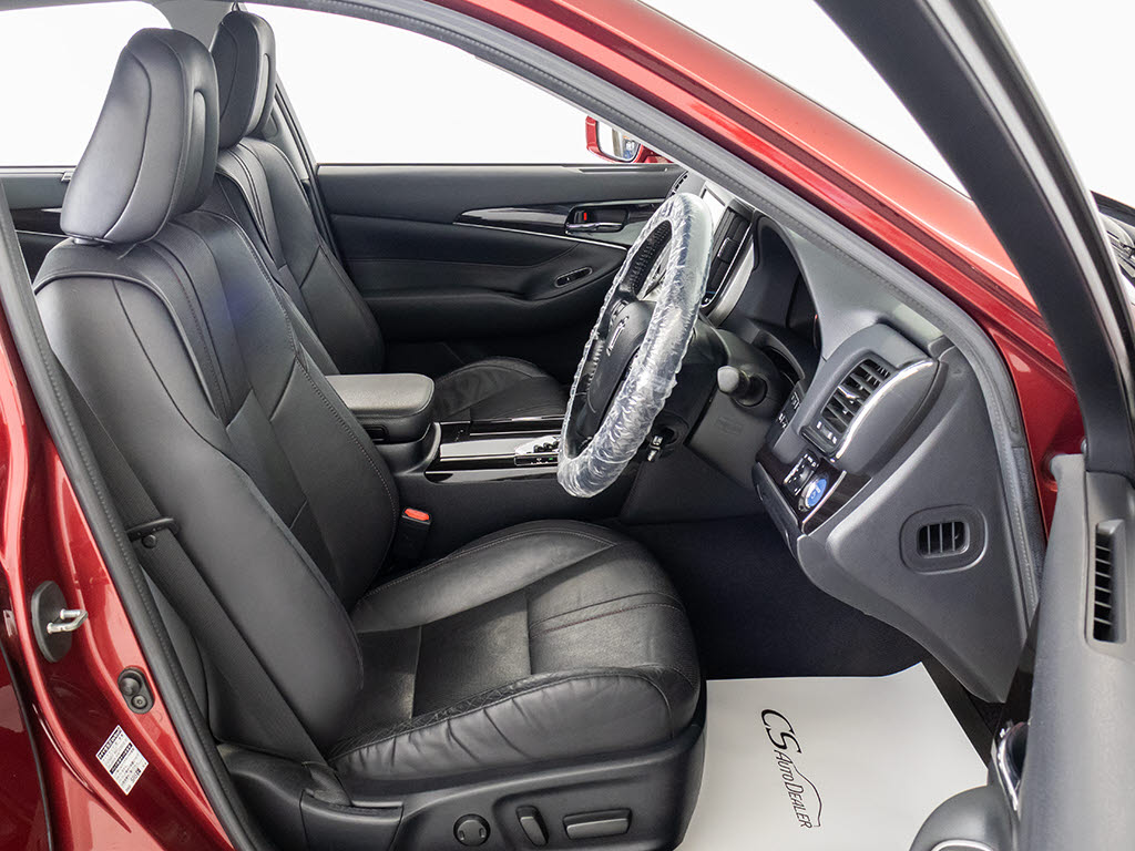 快適エアシート＆シートヒーターを装備して
います！高級車ならではの装備です！シート
が暖まる機能！シートから冷風が出る機能！
どちらも付いています！！寒い冬も、暑い夏
も快適にご乗車頂けます！！