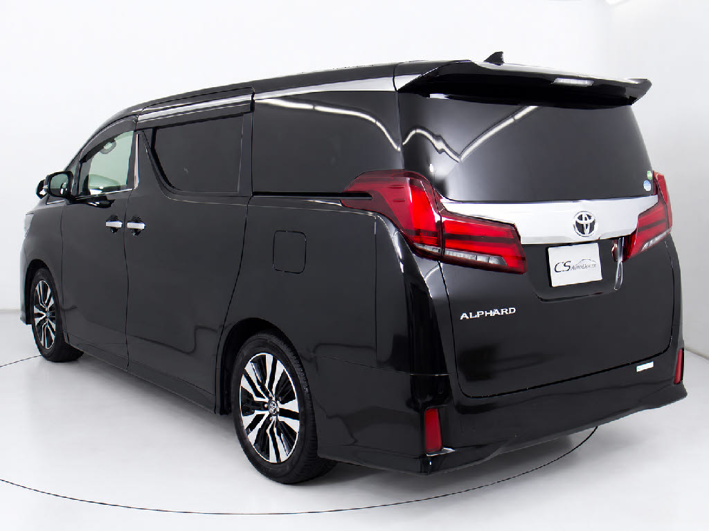 お車の下取りもお任せ下さい！国産、外車、
年式、走行距離問わず、どんなお車でも下取
りさせて頂きます。皆様のご相談お待ちして
おります！