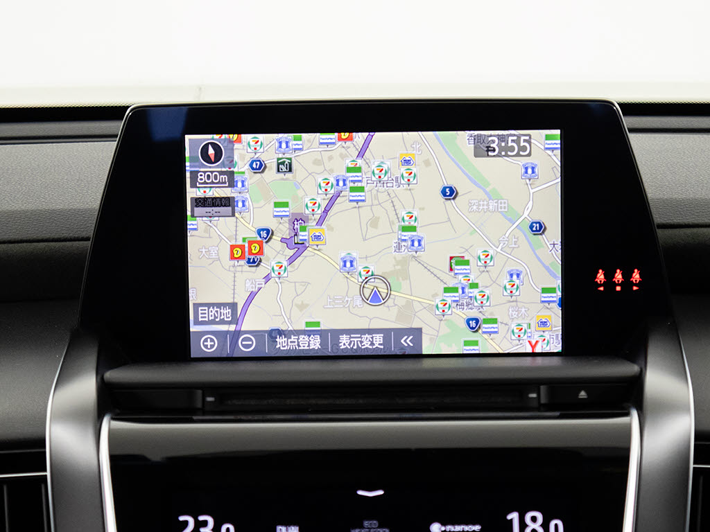 メーカー純正のSDナビが装備されています！
操作も簡単！見やすい！純正だからこその使
いやすさ！