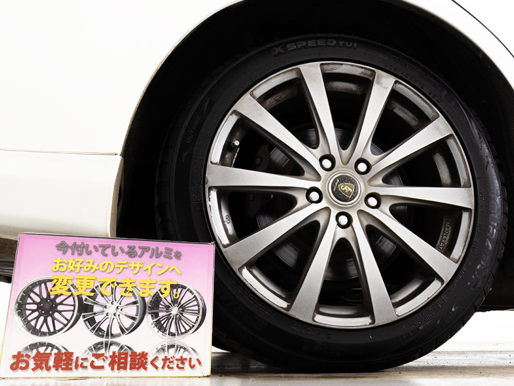 18インチアルミホイール装着済みです！アル
ミホイールの変更も可能です！お客様のお好
みの１台を作成可能となります！※詳細はス
タッフまでお尋ねください。