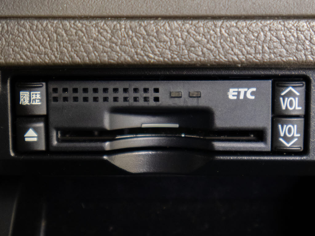 ★ETCが装備されています！！高速道路を利
用する際は必需品ですよね！！ストレス無く
料金所を通過出来ます！