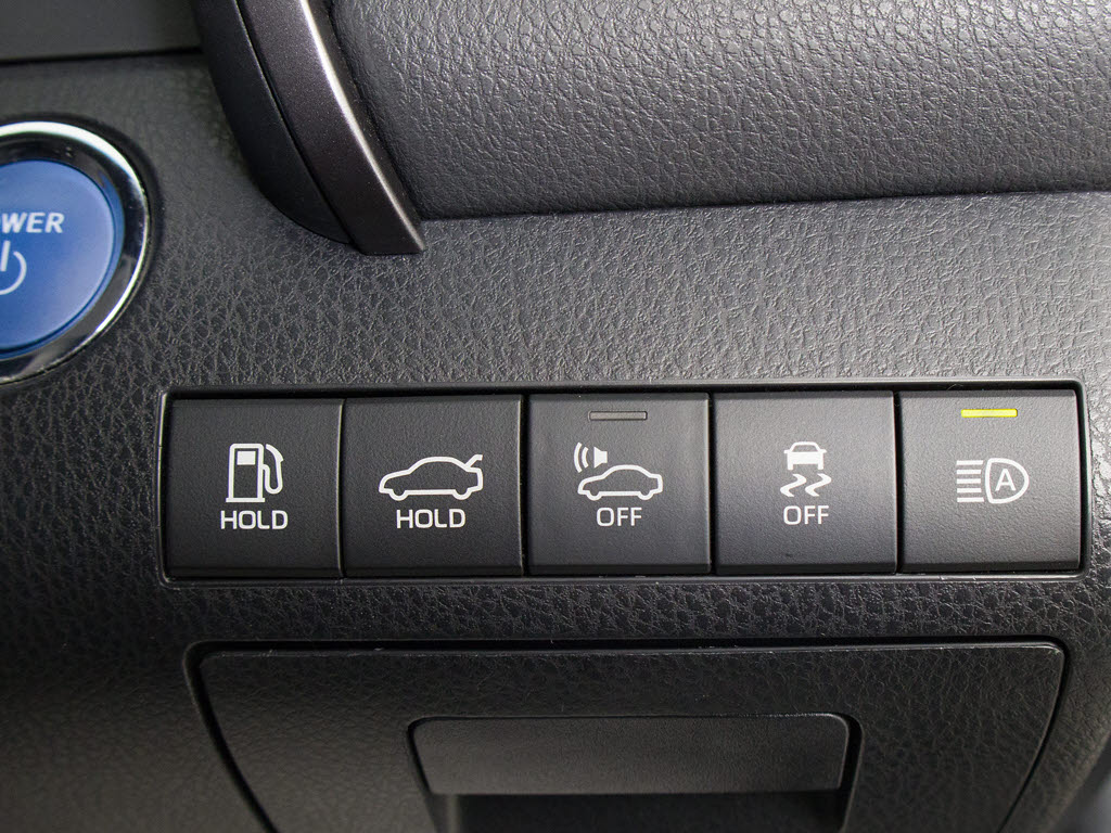 ★使いやすさや安全性を追求したステアリン
グ周り！高級車ゆえにスイッチ類が多いのも
特徴ですね！考え尽くされた配置ですぐに使
いこなす事が出来ますのでご安心下さい！是
非、体感してみて下さい！！