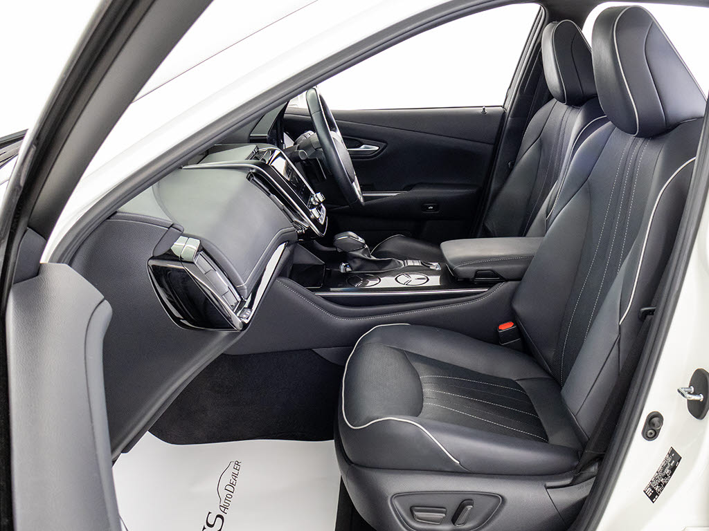快適エアシート＆シートヒーターを装備して
います！高級車ならではの装備です！シート
が暖まる機能！シートから冷風が出る機能！
どちらも付いています！！寒い冬も、暑い夏
も快適にご乗車頂けます！！