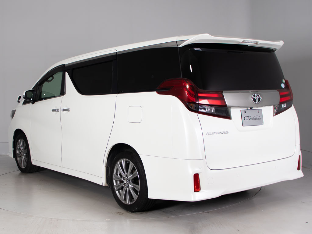 ★展示前点検実施★特殊な機材も用いて、全
車点検を実施しております！