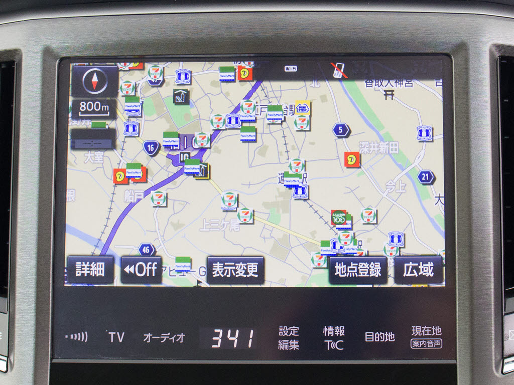 メーカー純正の大画面SDナビが装備されてい
ます！操作も簡単！見やすい！純正だからこ
その使いやすさ！