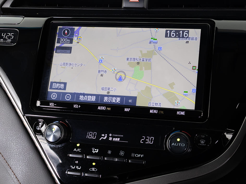★使いやすさや安全性を追求したステアリン
グ周り！高級車ゆえにスイッチ類が多いのも
特徴ですね！考え尽くされた配置ですぐに使
いこなす事が出来ますのでご安心下さい！是
非、体感してみて下さい！！