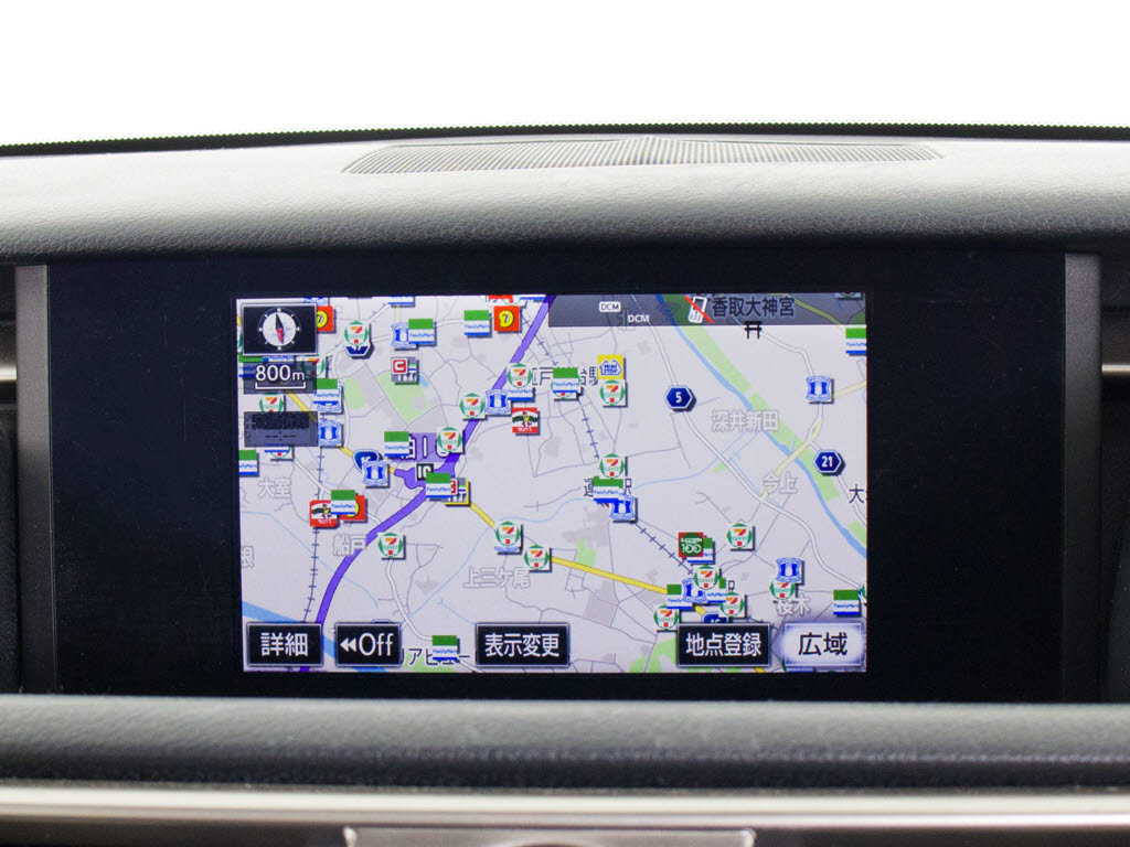 ★メーカー純正の大画面SDマルチが装備され
ています！操作も簡単！見やすい！純正だか
らこその使いやすさ！地図情報の更新も出来
ますので安心してお使い頂けます！！