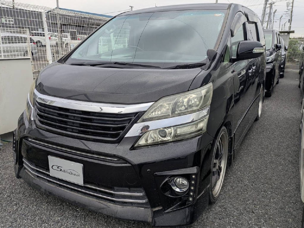 ヴェルファイア　２．４Ｚ　Ｇアイズ　サンルーフ　後席モニター　禁煙