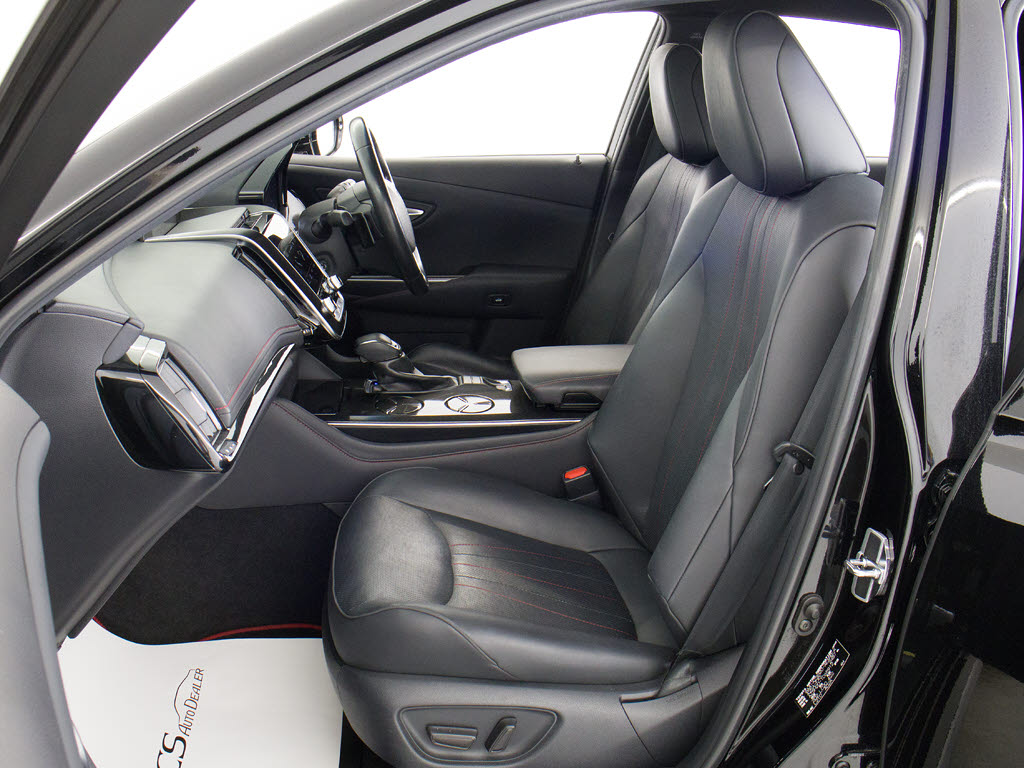快適エアシート＆シートヒーターを装備して
います！高級車ならではの装備です！シート
が暖まる機能！シートから冷風が出る機能！
どちらも付いています！！寒い冬も、暑い夏
も快適にご乗車頂けます！！