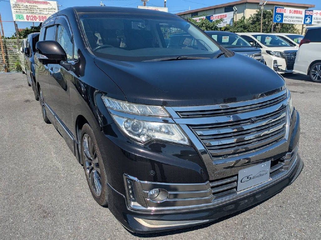 エルグランド　３５０ライダーハイパフォーマンススペックブラックライン