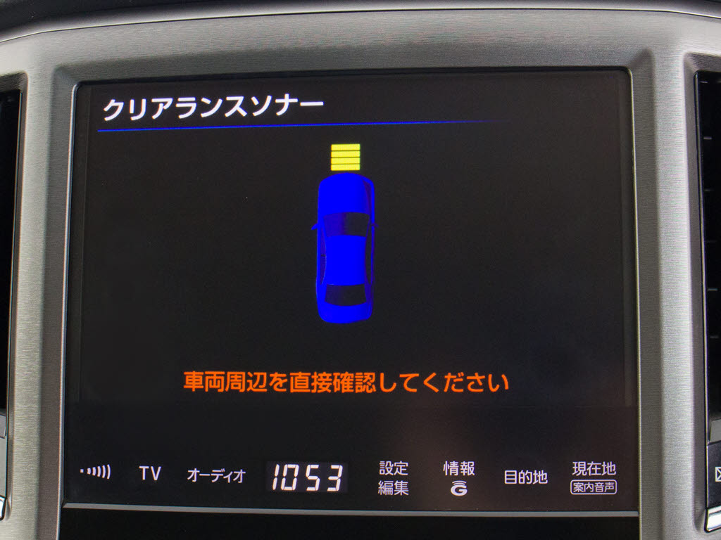 クリアランスソナーが付いています！フロン
ト＆リアにセンサーがあり、障害物に近づく
と警告音が鳴りドライバーへお知らせ！すご
く便利な人気装備です！！