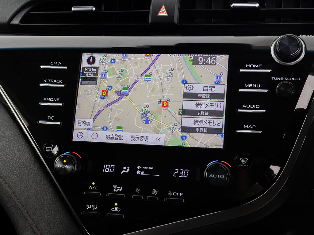 Ａｐｐｌｅ　Ｃａｒ　Ｐｌａｙ対応ナビとな
っております。お使いのｉＰｈｏｎｅ・アン
ドロイドをつなげて携帯のマップをナビへ反
映可能！
