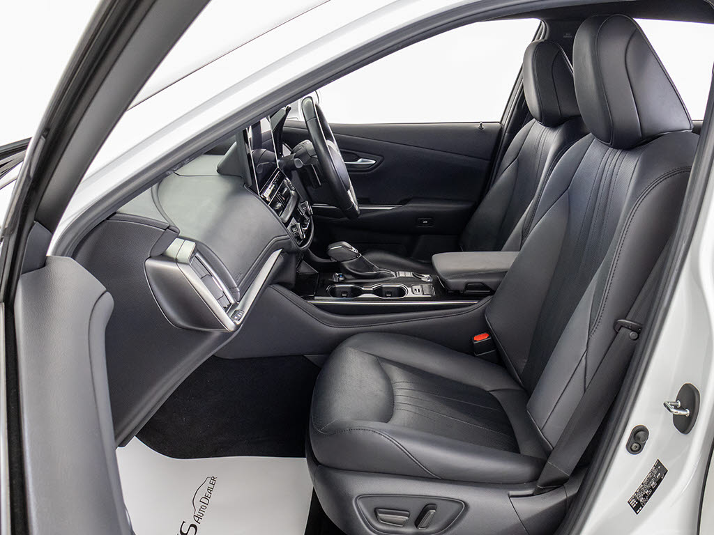 快適エアシート＆シートヒーターを装備して
います！高級車ならではの装備です！シート
が暖まる機能！シートから冷風が出る機能！
どちらも付いています！！寒い冬も、暑い夏
も快適にご乗車頂けます！！