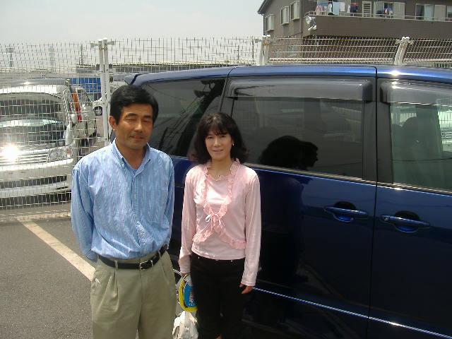 埼玉県よりヴォクシーを購入